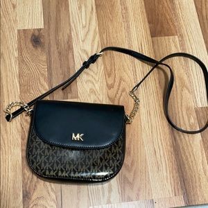 Michael Kors crossbody bag /